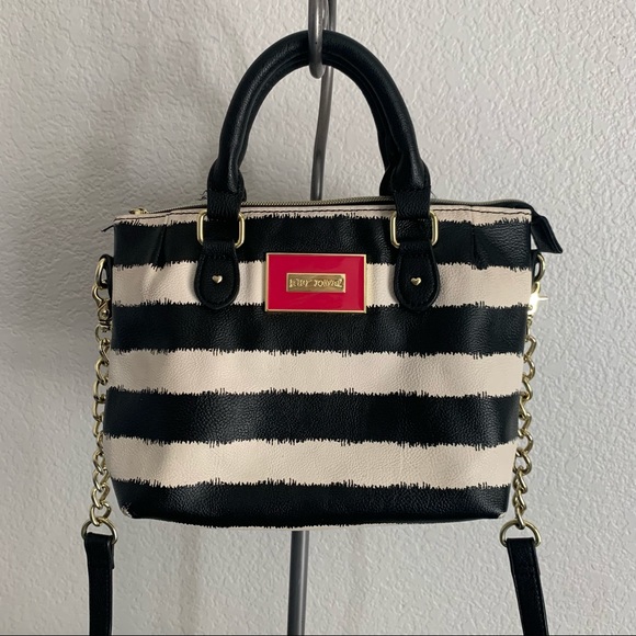 Betsey Johnson crossbody pinch satchel black & white stripe - Picture 2 of 10